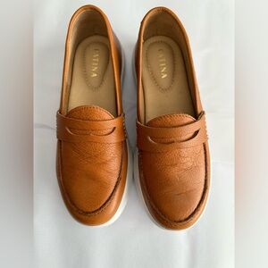 Patina leather loafers